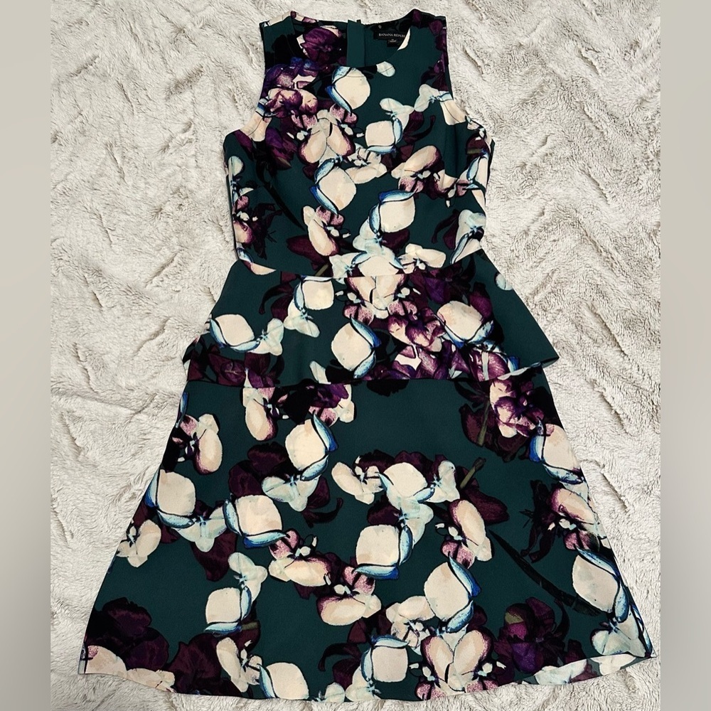 Banana Republic Deep Hunter Floral Peplum Dress - Picture 7 of 15